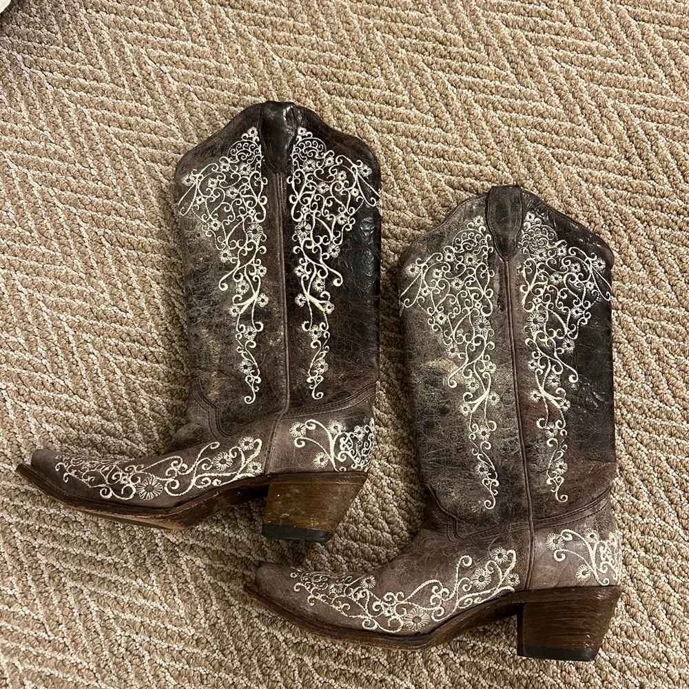 Embroidered Corral Womens Western Cowboy Boots